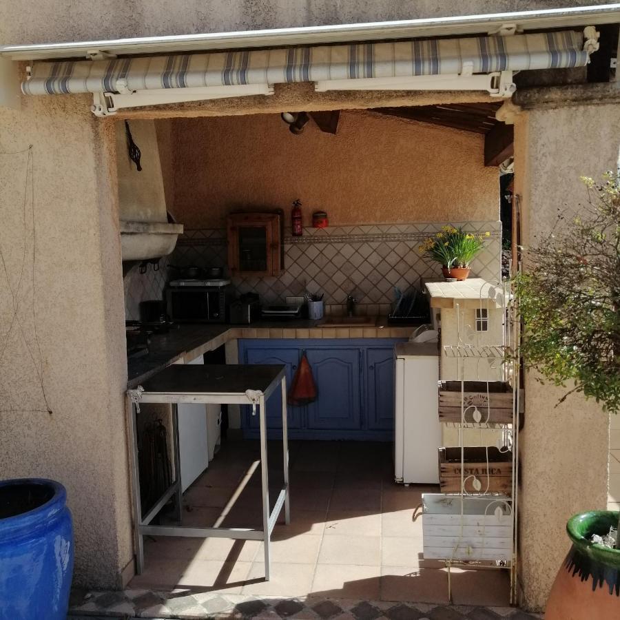 Chambre Et Table D'Hotes Villa Pomponette Nans-les-Pins Εξωτερικό φωτογραφία