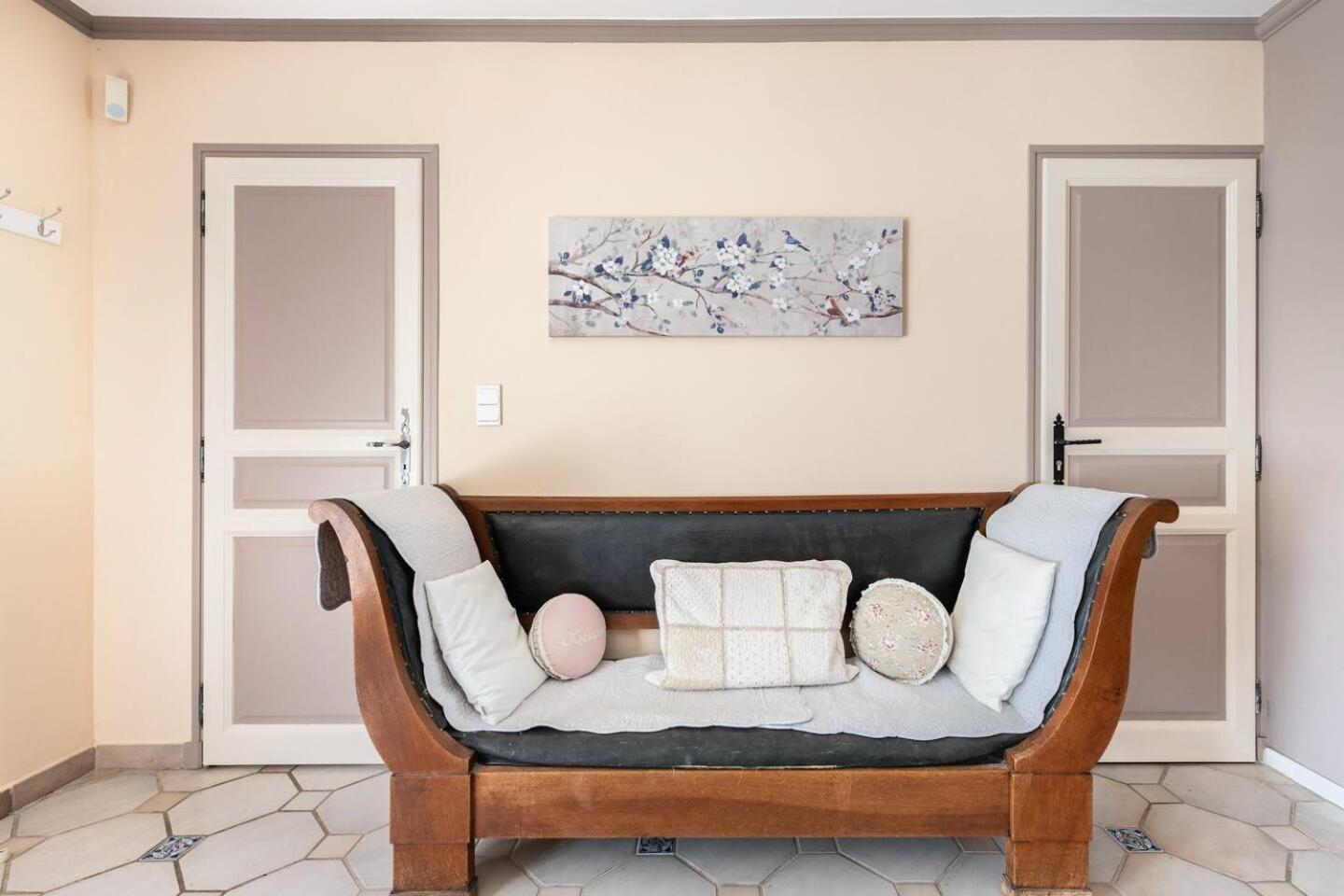 Chambre Et Table D'Hotes Villa Pomponette Nans-les-Pins Εξωτερικό φωτογραφία