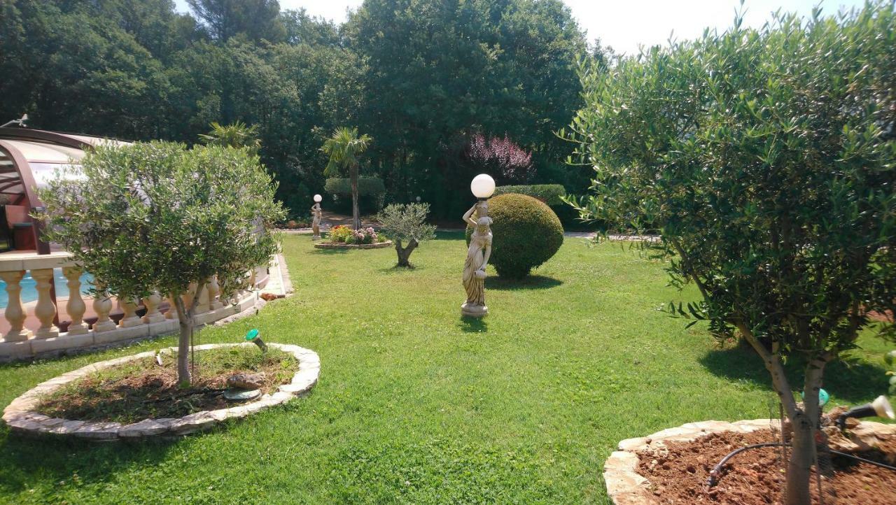 Chambre Et Table D'Hotes Villa Pomponette Nans-les-Pins Εξωτερικό φωτογραφία